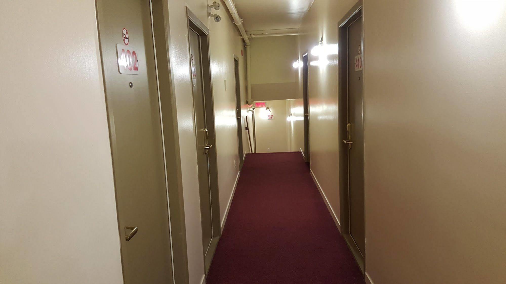 Econo Lodge Montréal Exterior foto